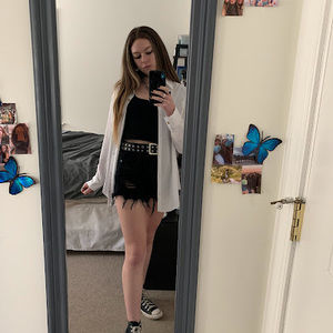 Meet your Posher, Abigail